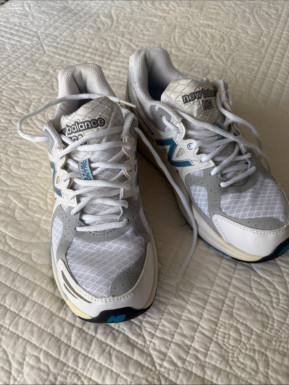 New Balance White Gray Sneakers with Teal Accents